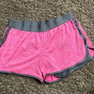 Danskin women’s shorts. Pink. Size Large